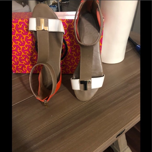 ❗️SOLD-❗️Tory Burch Sandal 6.5 - Picture 6 of 11